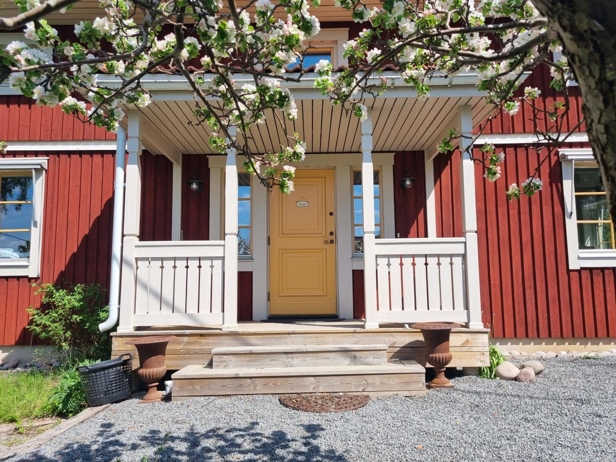 Saellinge House - Cozy Villa With Fireplace And Garden Close To อุปซอลา ภายนอก รูปภาพ